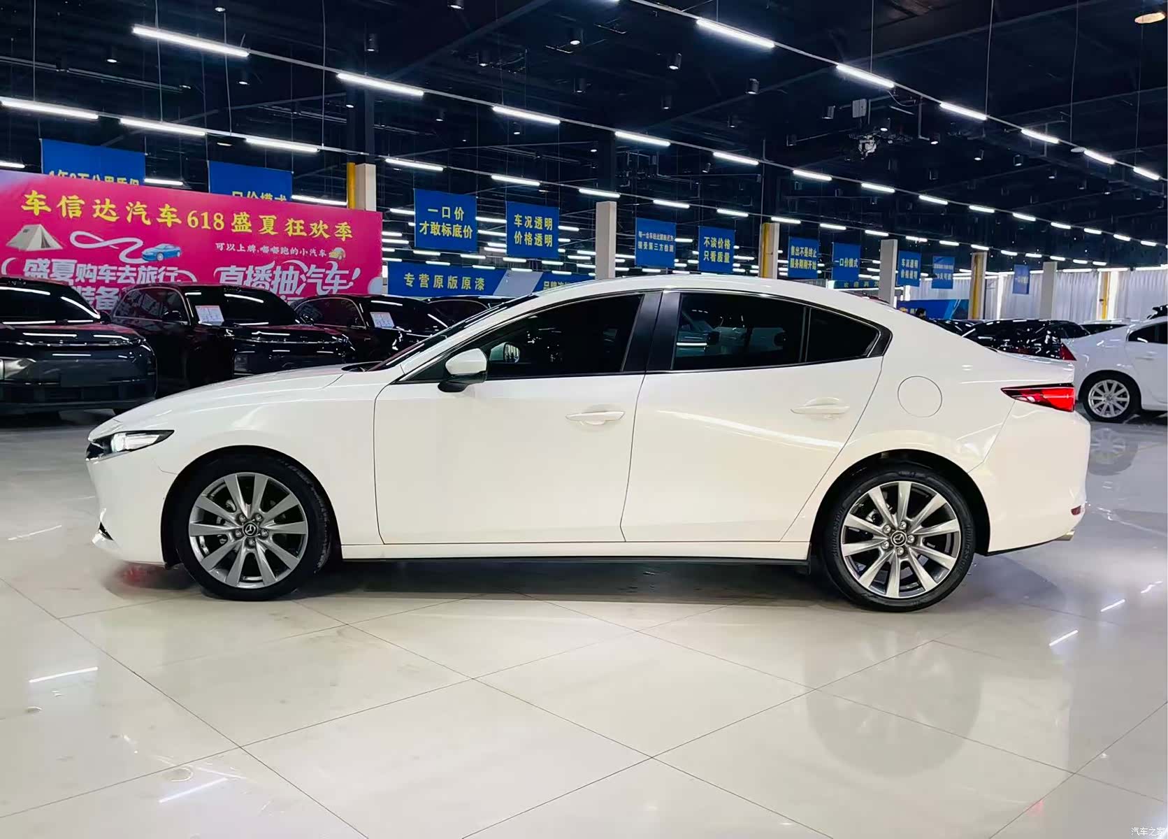 Mazda Mazda3, 2024 все фото
