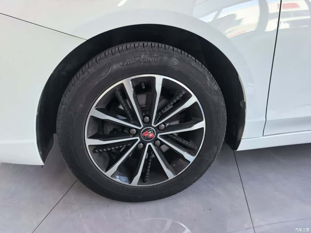 Roewe i5, 2020 23