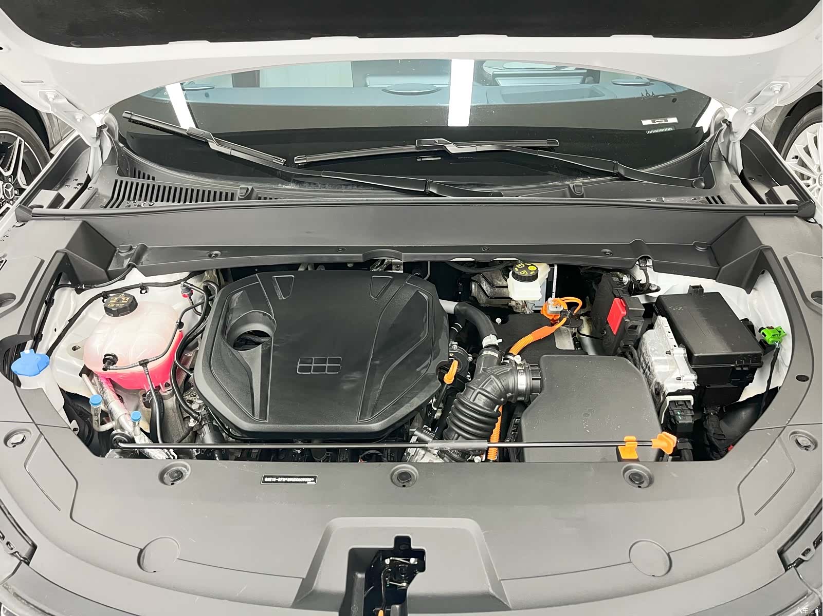Geely 7, 2025 28