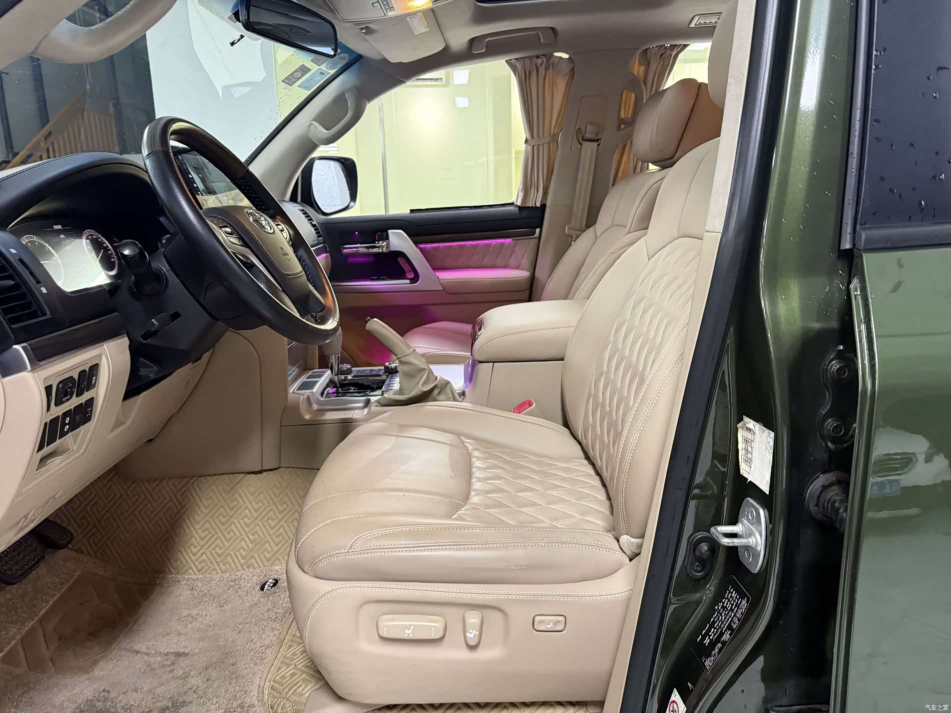 Toyota Land Cruiser, 2012 11
