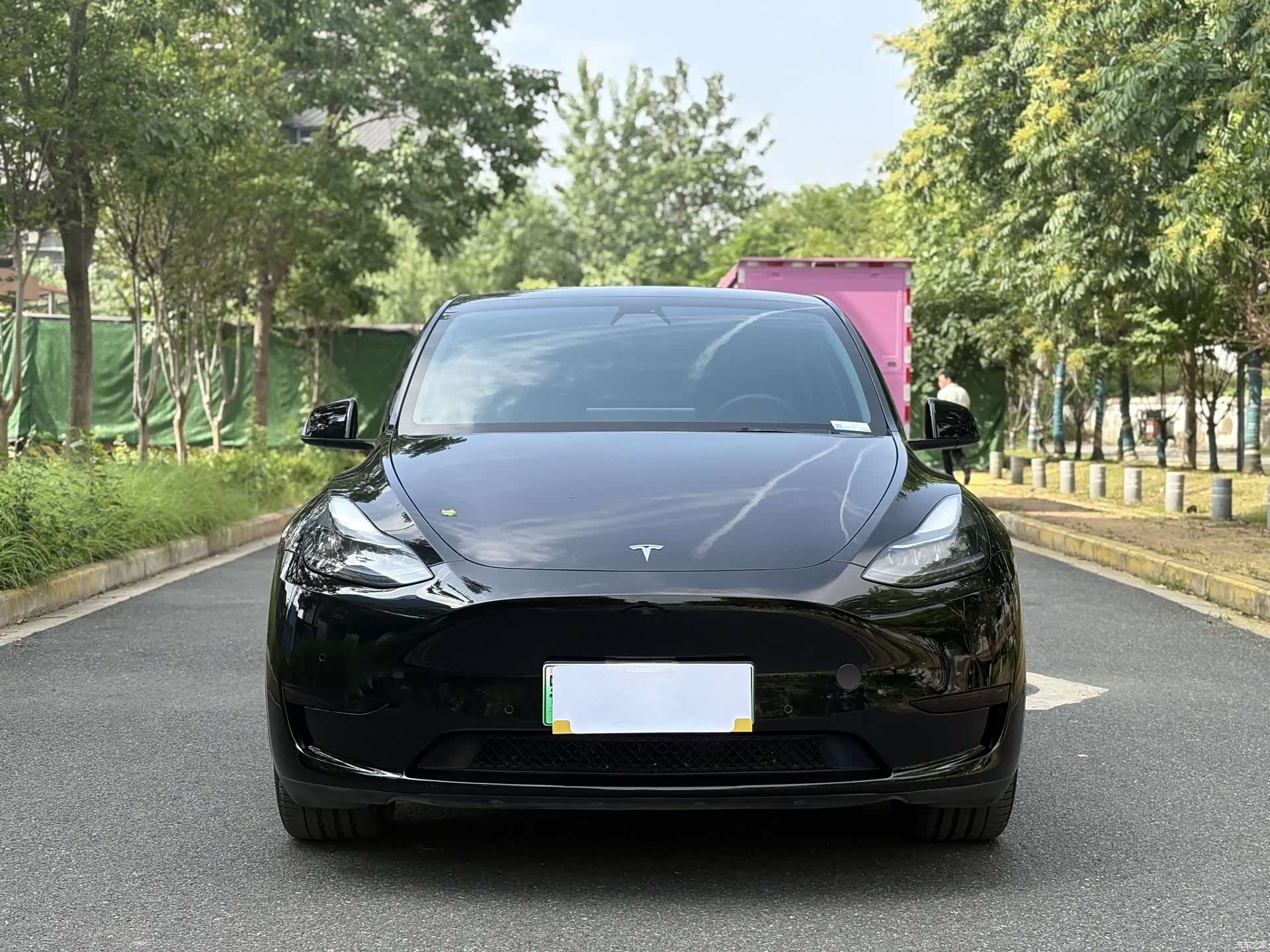 Tesla Model Y, 2023 2