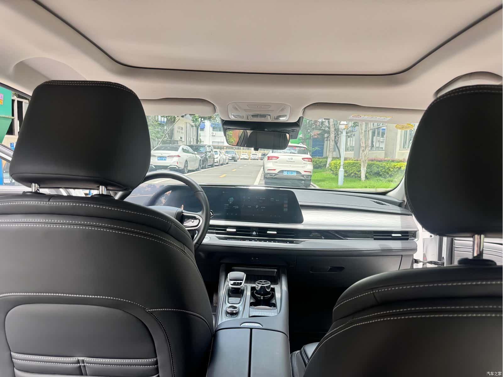 Chery Arrizo 8, 2025 все фото