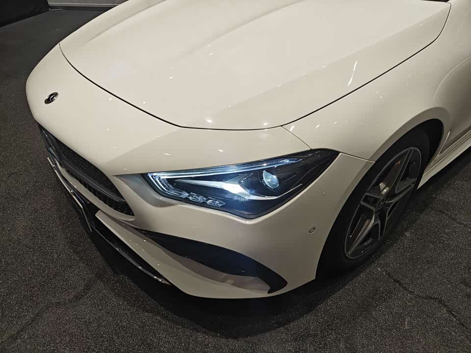 Mercedes-Benz CLA