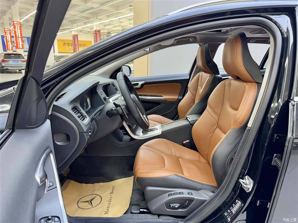 Volvo V60, 2014 8