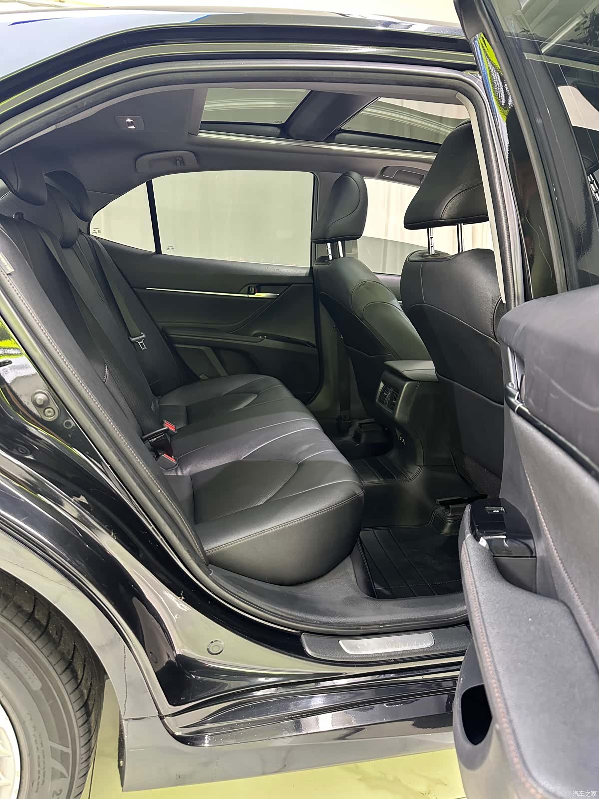 Toyota Camry, 2021 14