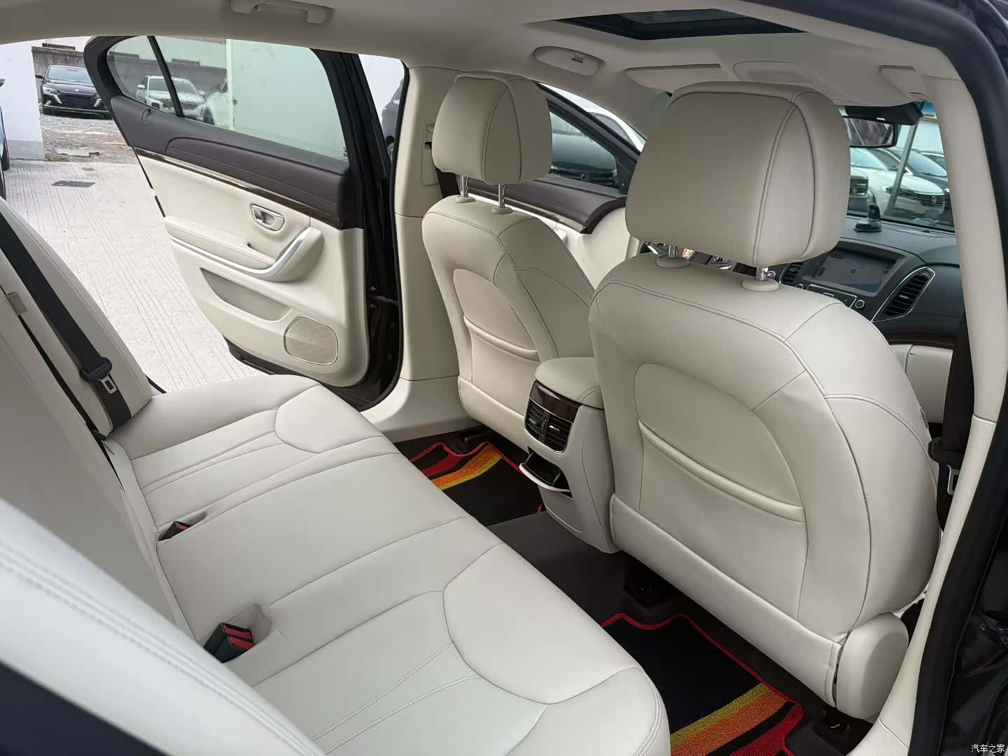 Roewe 950, 2018 7
