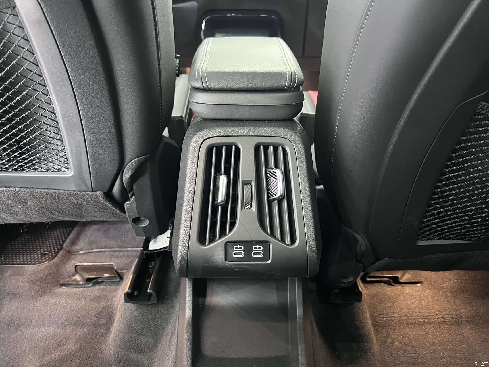 BMW X1, 2024 13