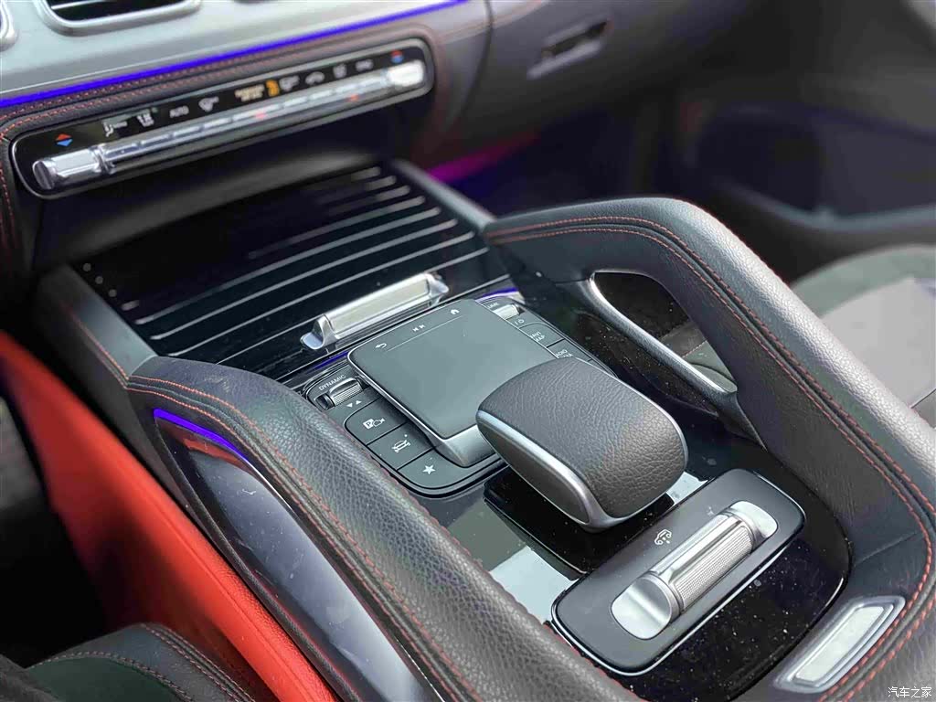 Mercedes-Benz GLE, 2024 11