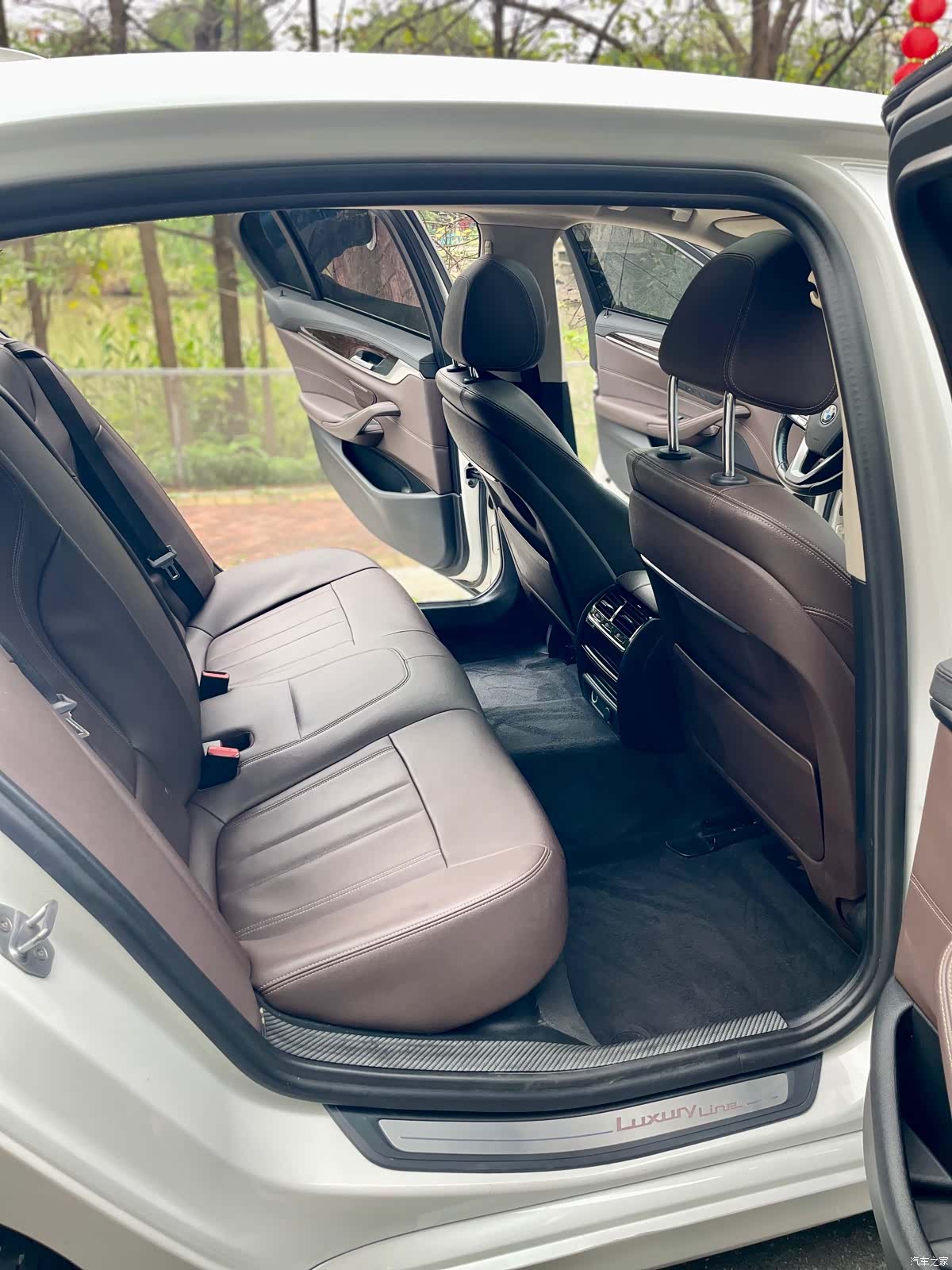 BMW 5 Series, 2019 11
