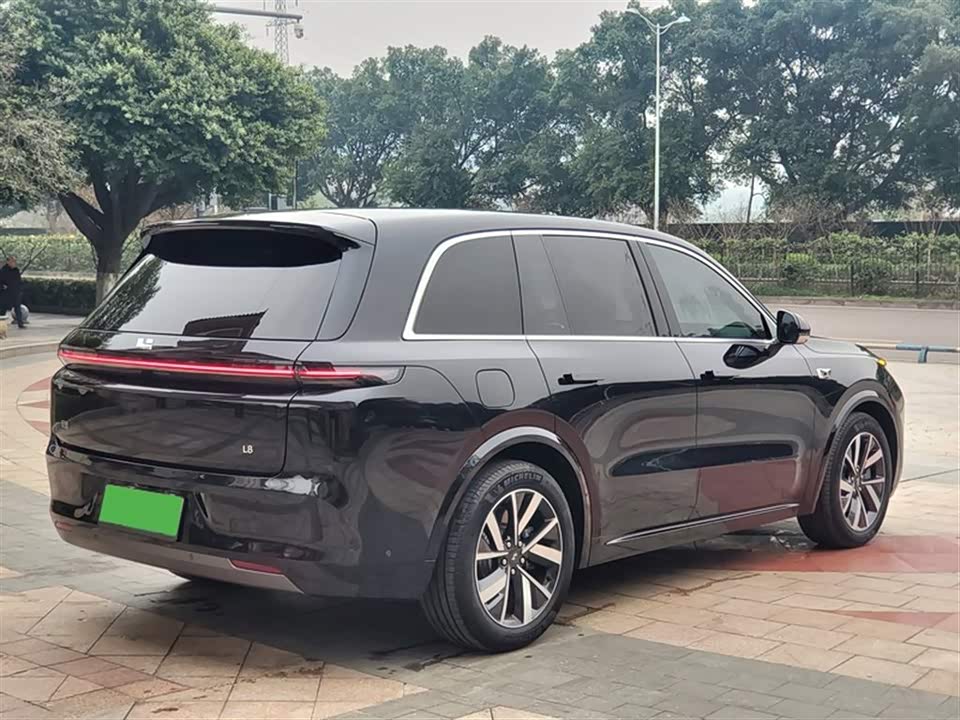 Li Auto Ideal L8