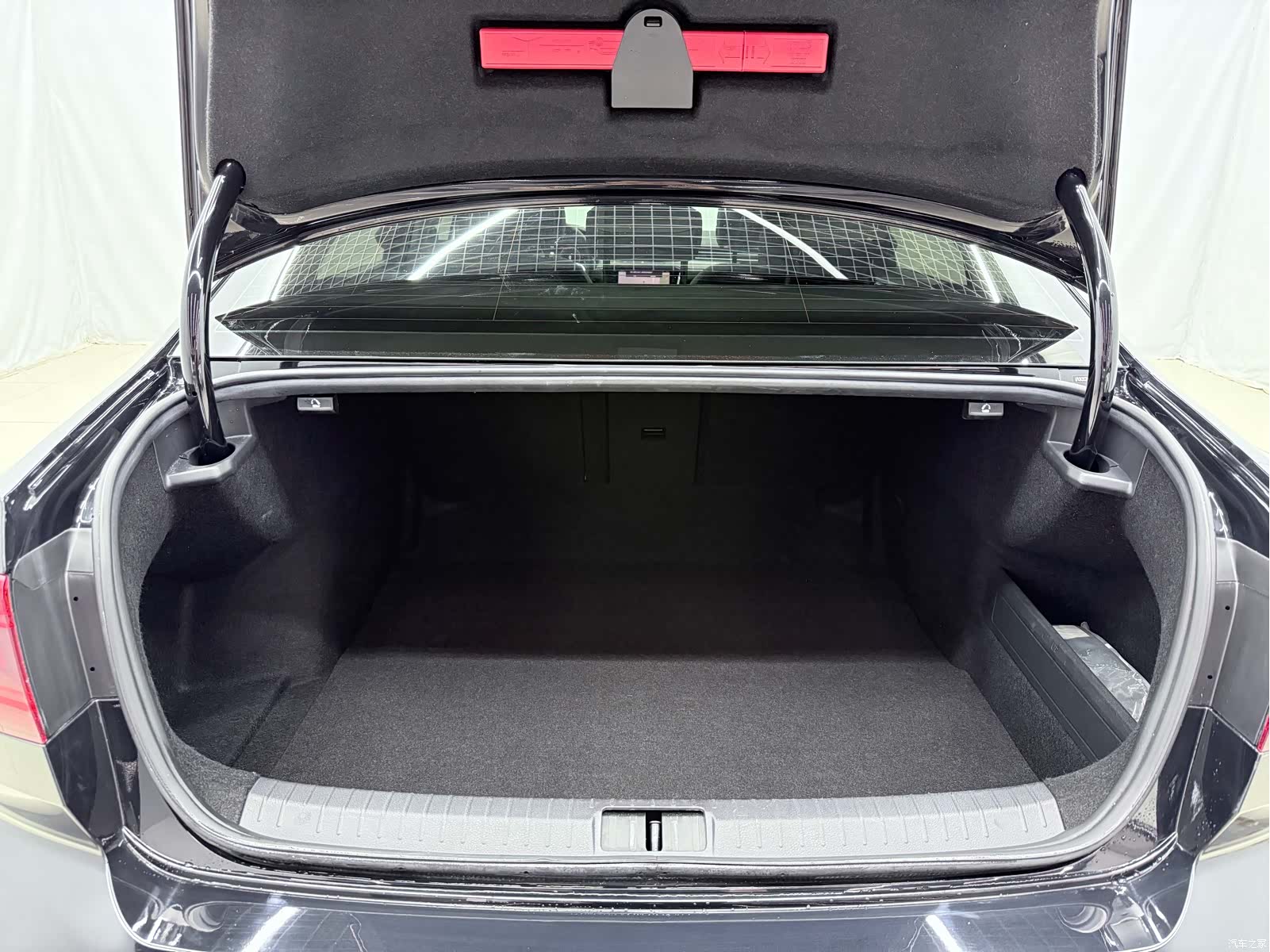 Volkswagen Magotan, 2022 16