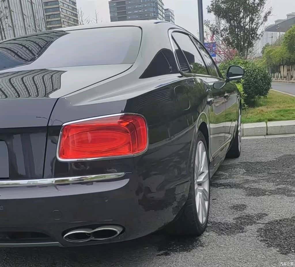 Bentley Flying Spur, 2018 7