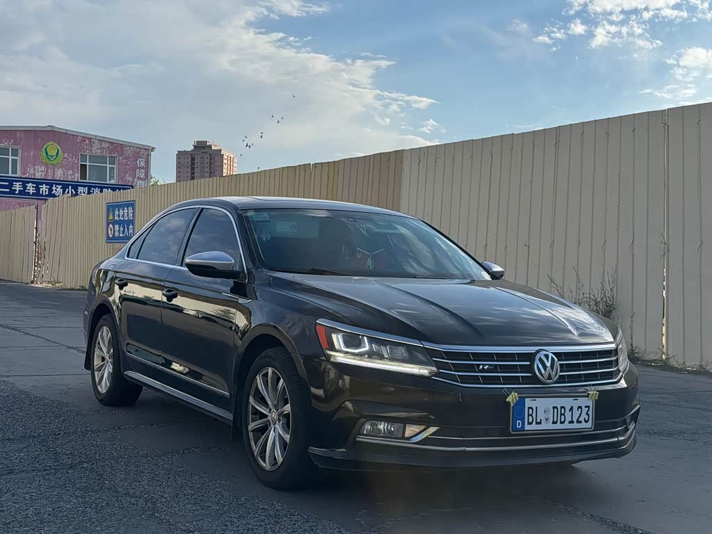 Volkswagen Passat 2017 330TSI DSG