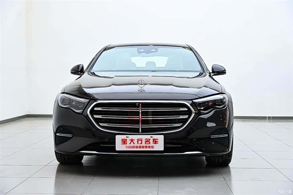 Mercedes-Benz E-Class, 2024 4