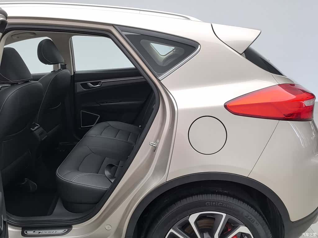 Geely Emgrand, 2019 15