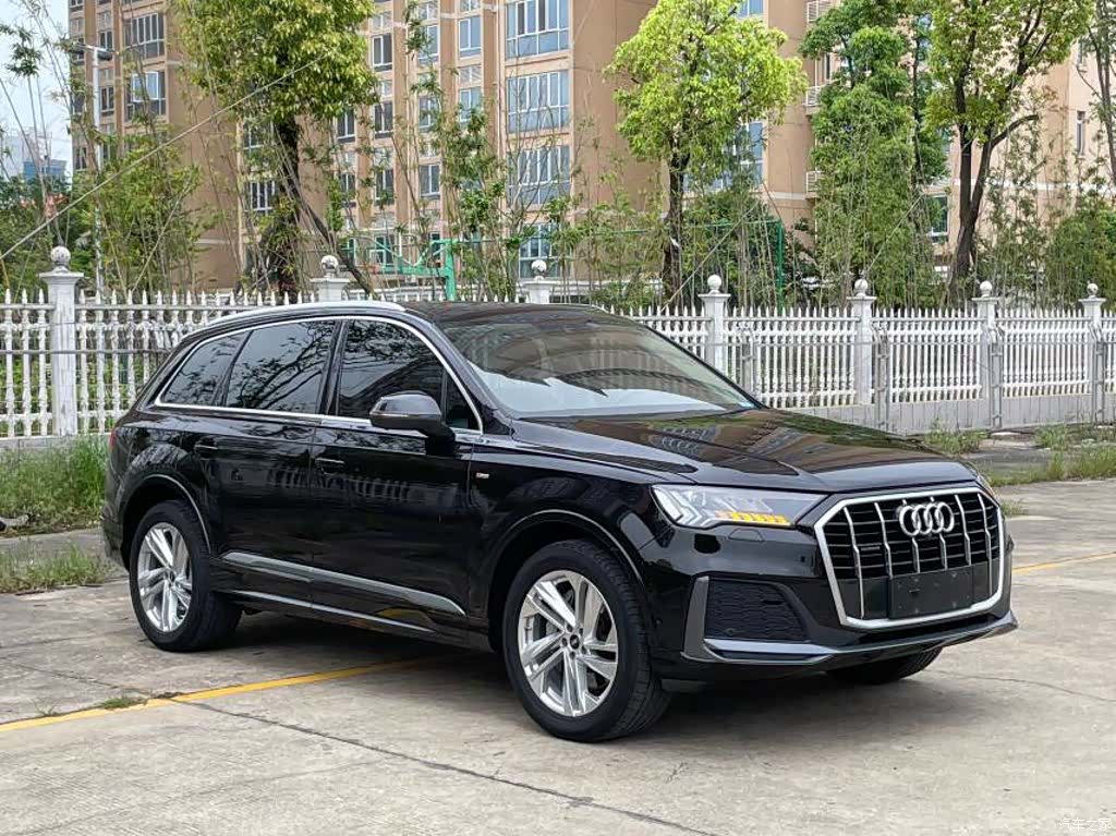 Audi Q7, 2021 3