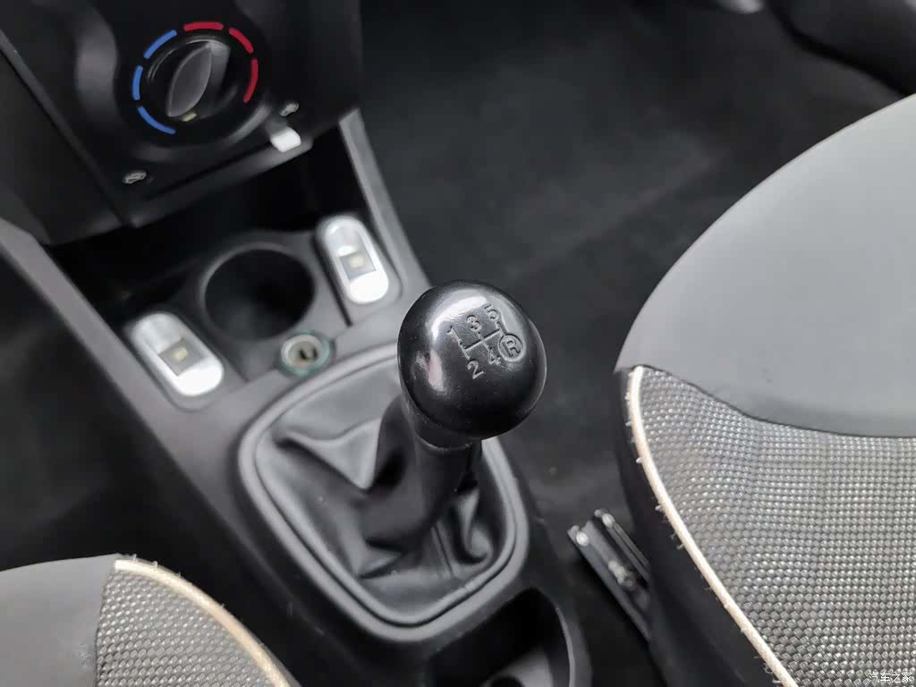 BYD F0, 2016 13