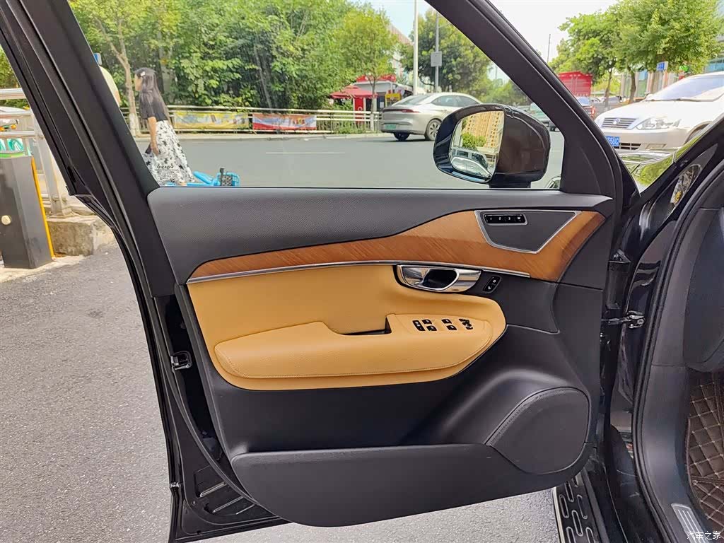Volvo XC90, 2019 6