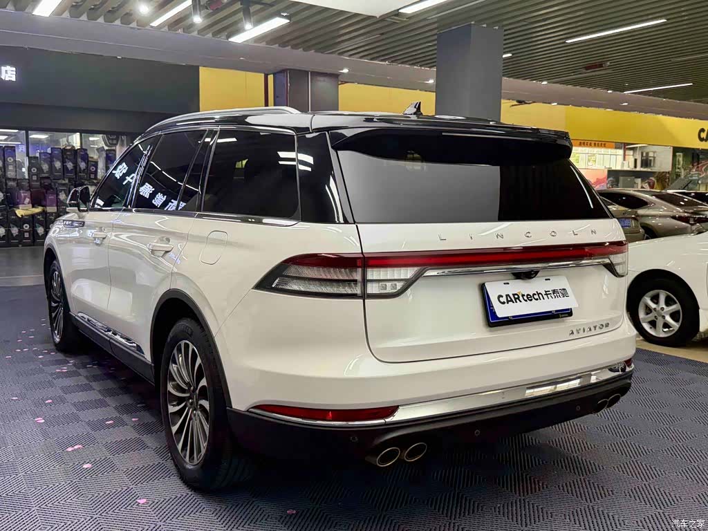 Lincoln Aviator, 2020 4