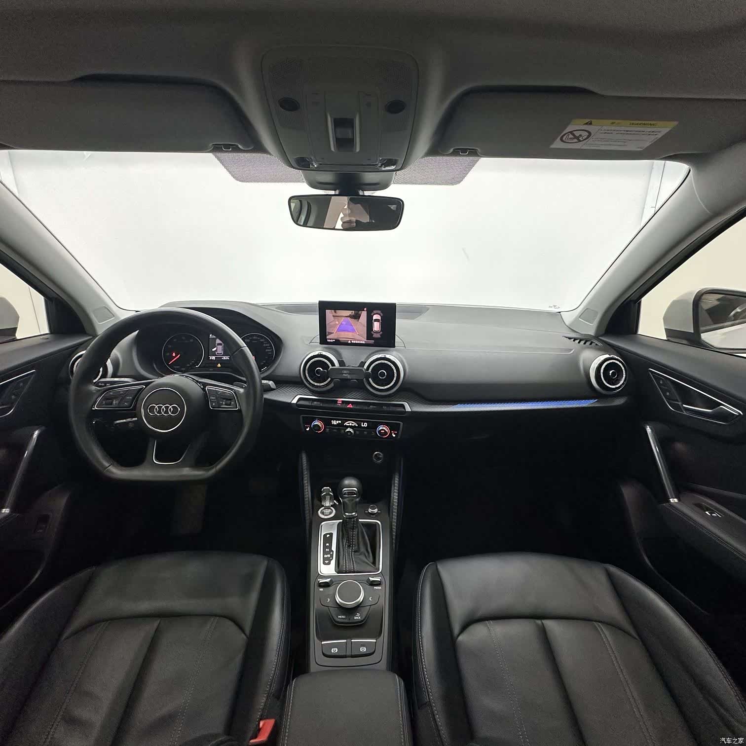 Audi Q2L, 2022 10