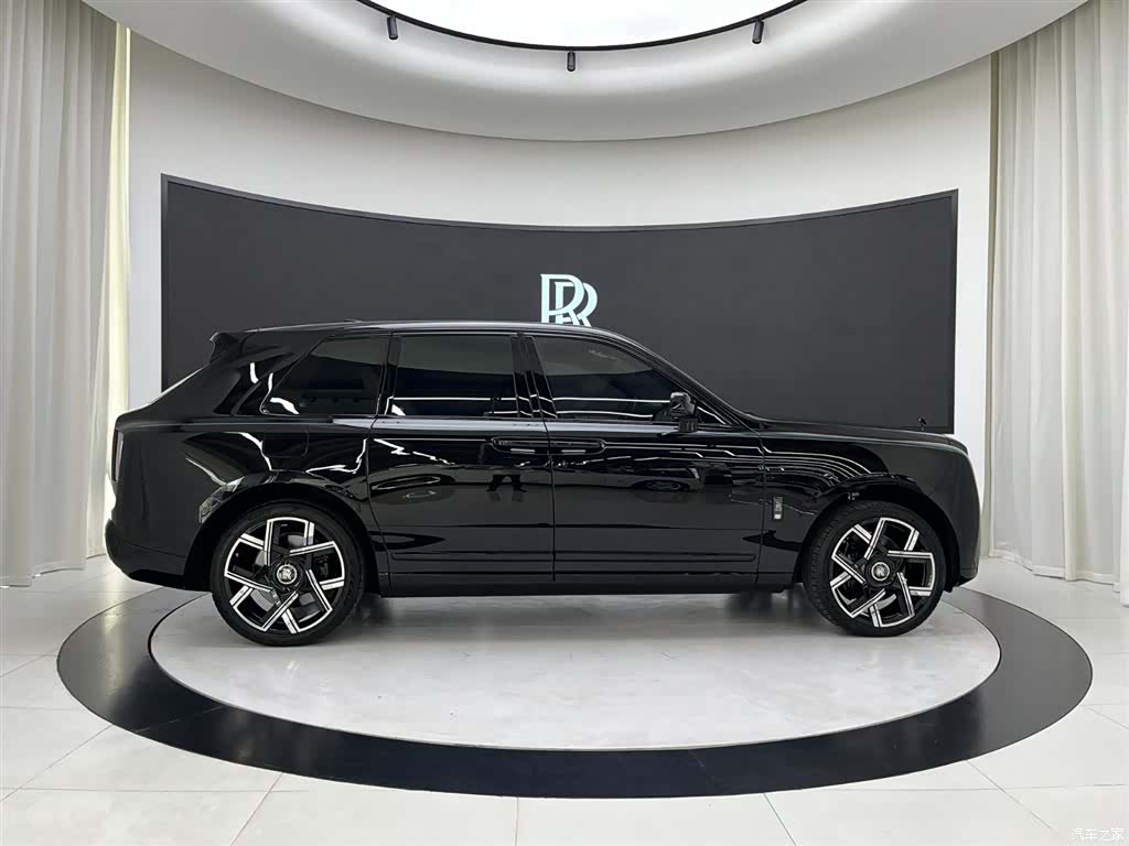 Rolls-Royce Cullinan, 2026 8