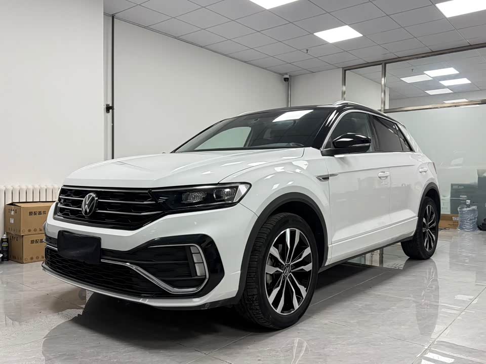 Volkswagen T-ROC exploring Songs
