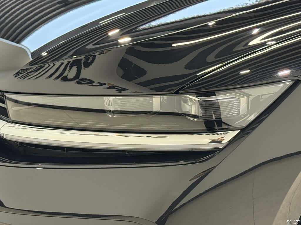 Volkswagen Magotan, 2026 7