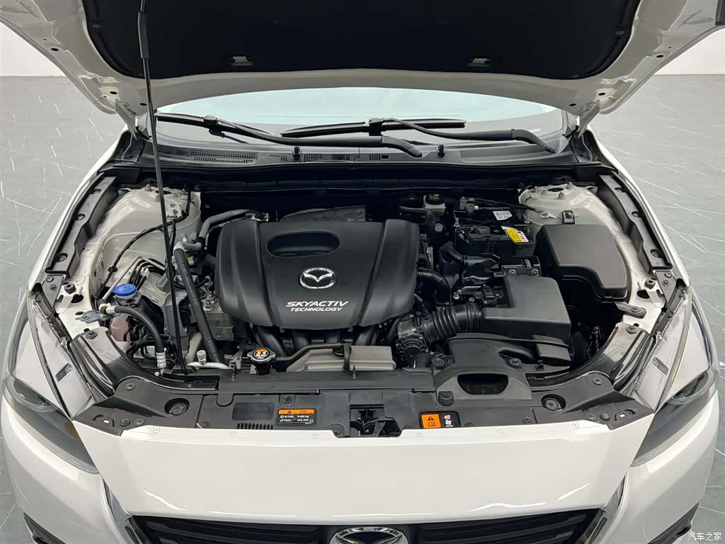 Mazda Mazda3, 2018 23