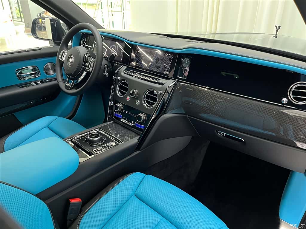 Rolls-Royce Cullinan, 2026 18