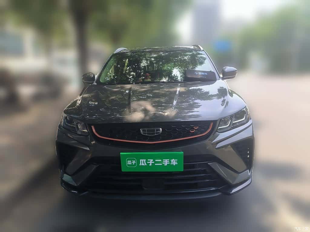 Geely Coolray, 2022 3