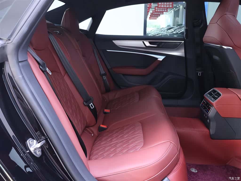 Audi A7L, 2023 21