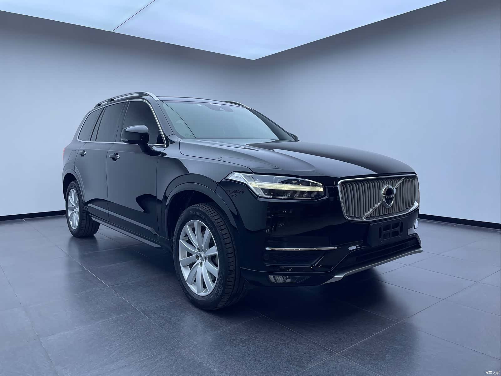 Volvo XC90, 2018 3