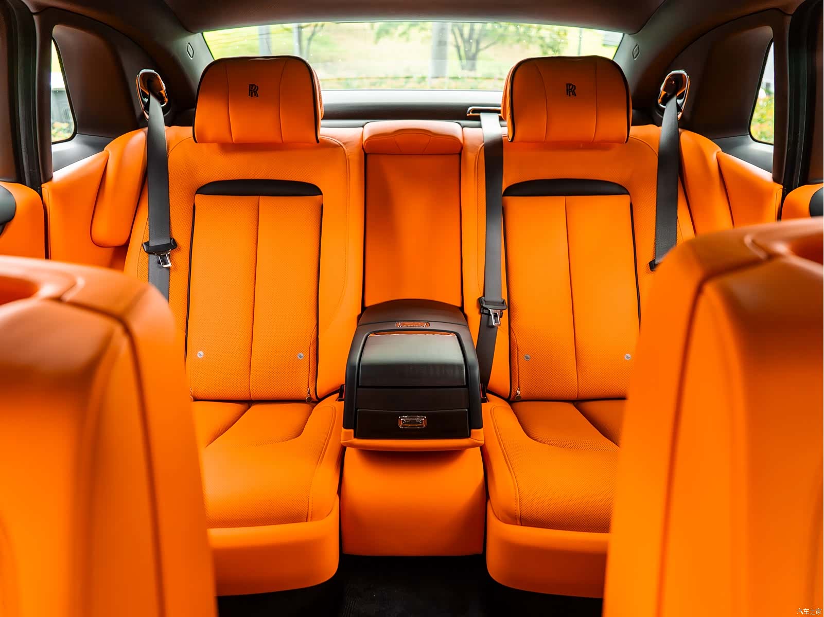Rolls-Royce Ghost, 2026 14