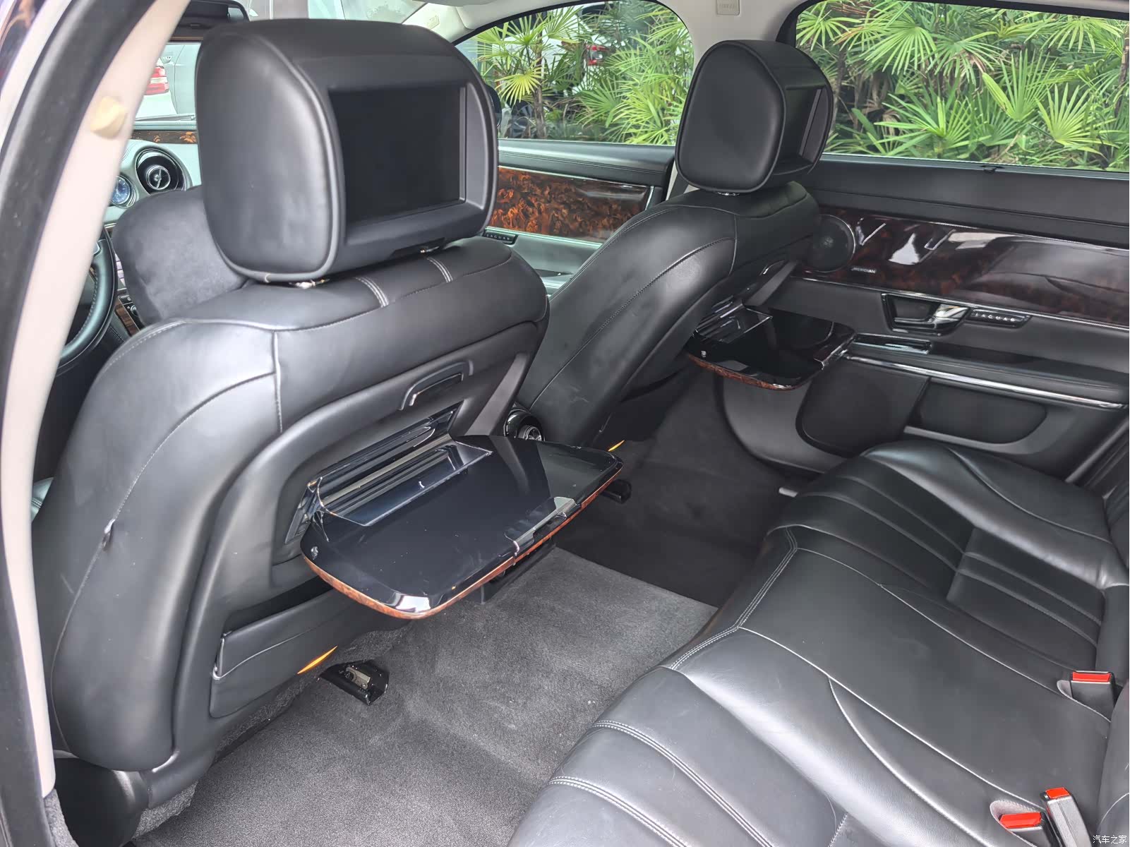 Jaguar XJ, 2013 12