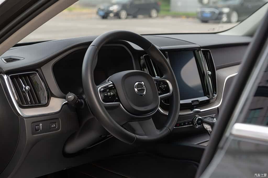 Volvo XC60, 2018 7