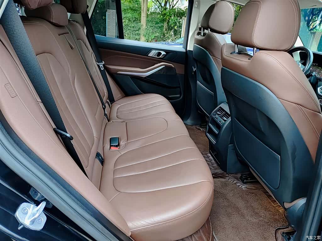 BMW X5, 2021 11