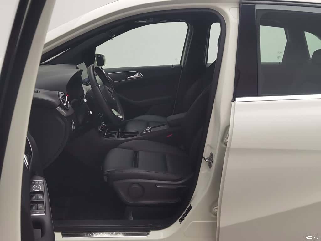 Mercedes-Benz B-Class, 2018 10