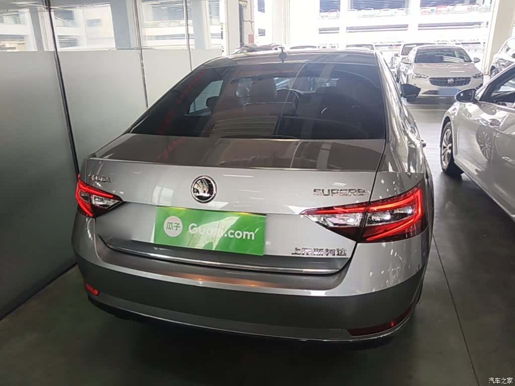 Skoda Superb, 2017 6