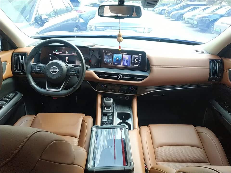 Nissan Exploring the land