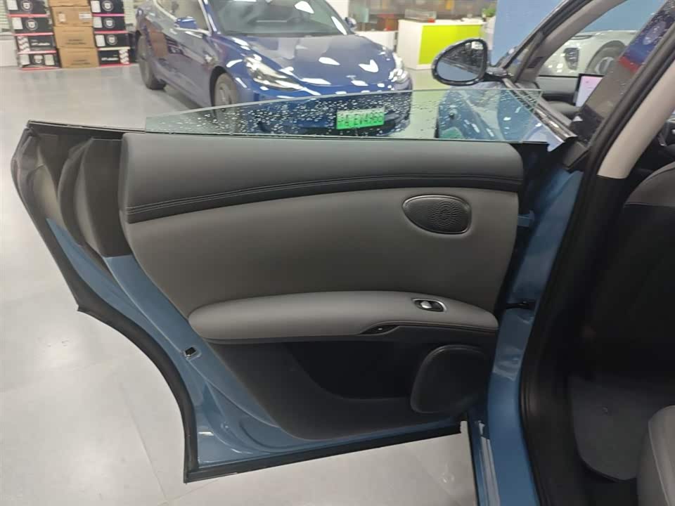 IM Motors Zhiji LS6 IM Motors Zhiji LS6