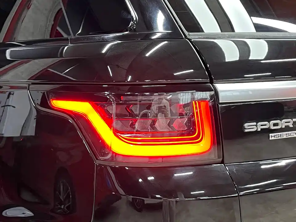 Land Rover Range Rover Sport Land Rover Range Rover Sport