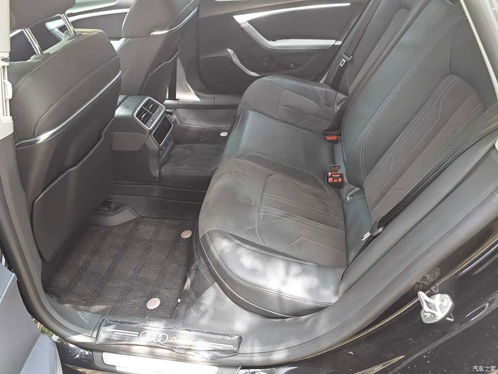 Audi A7L, 2024 9