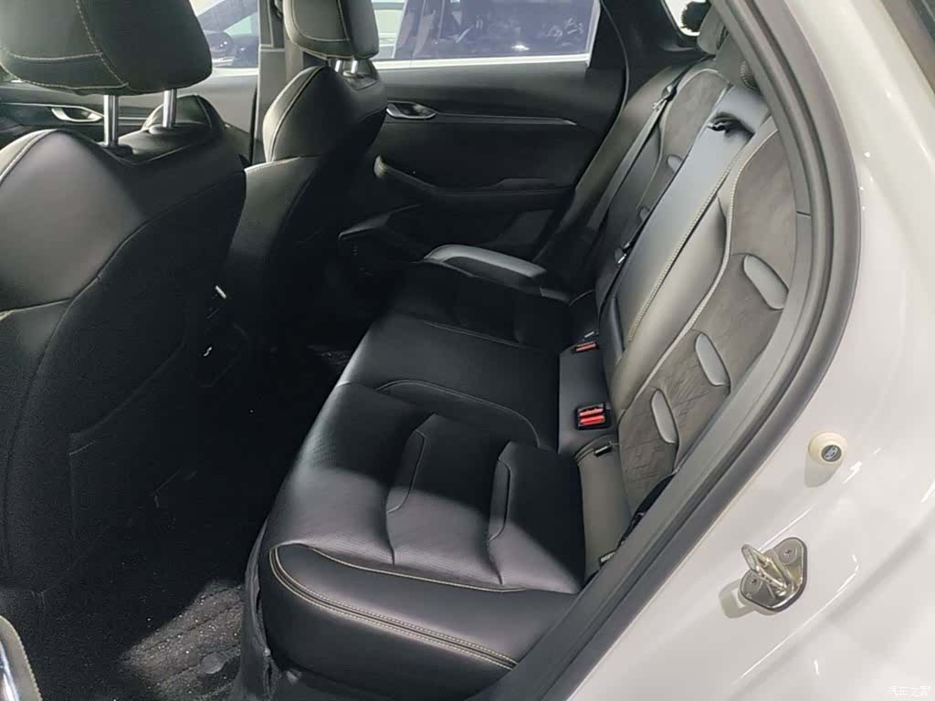 Geely Preface, 2022 17