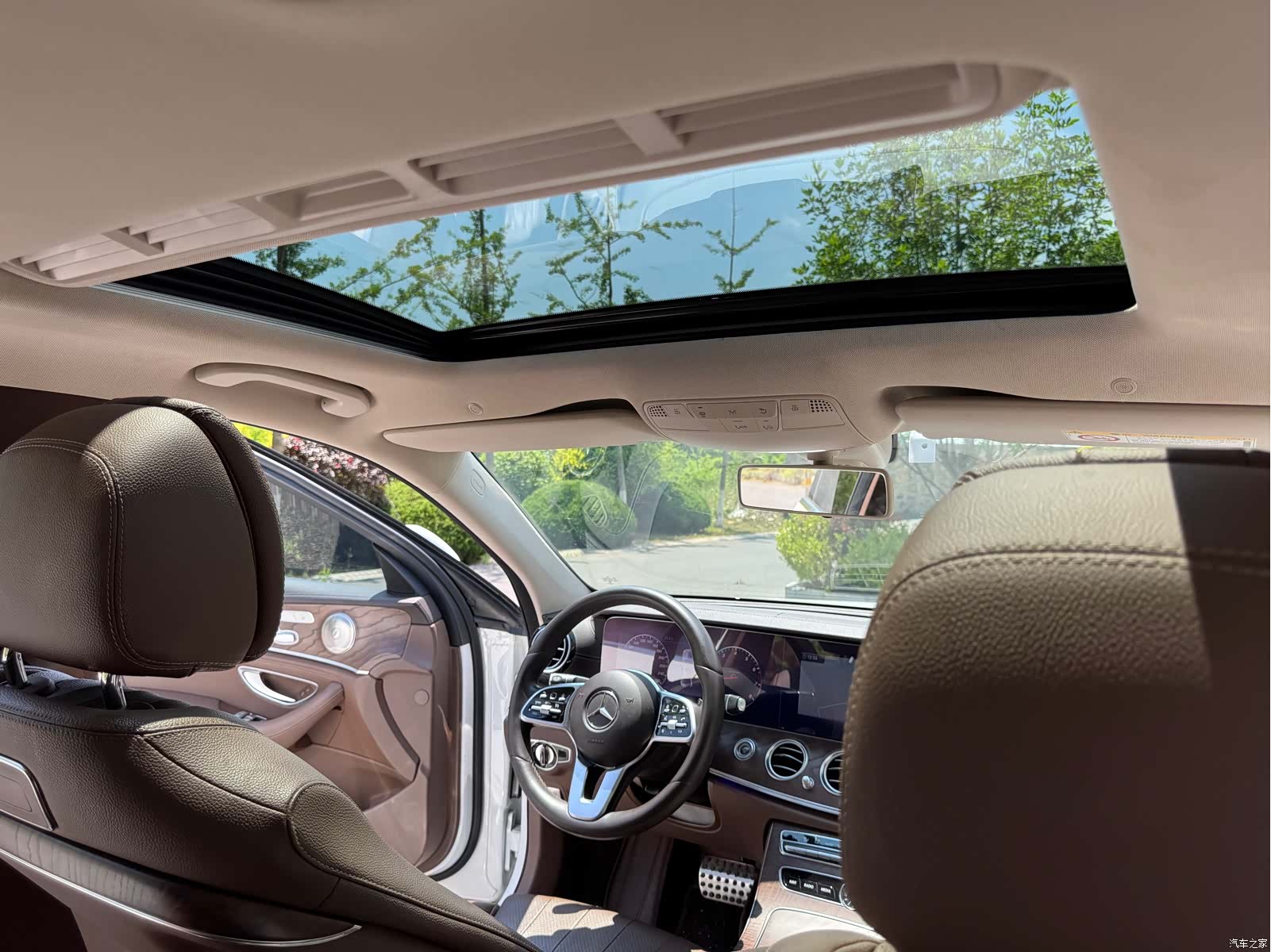 Mercedes-Benz E-Class, 2019 26