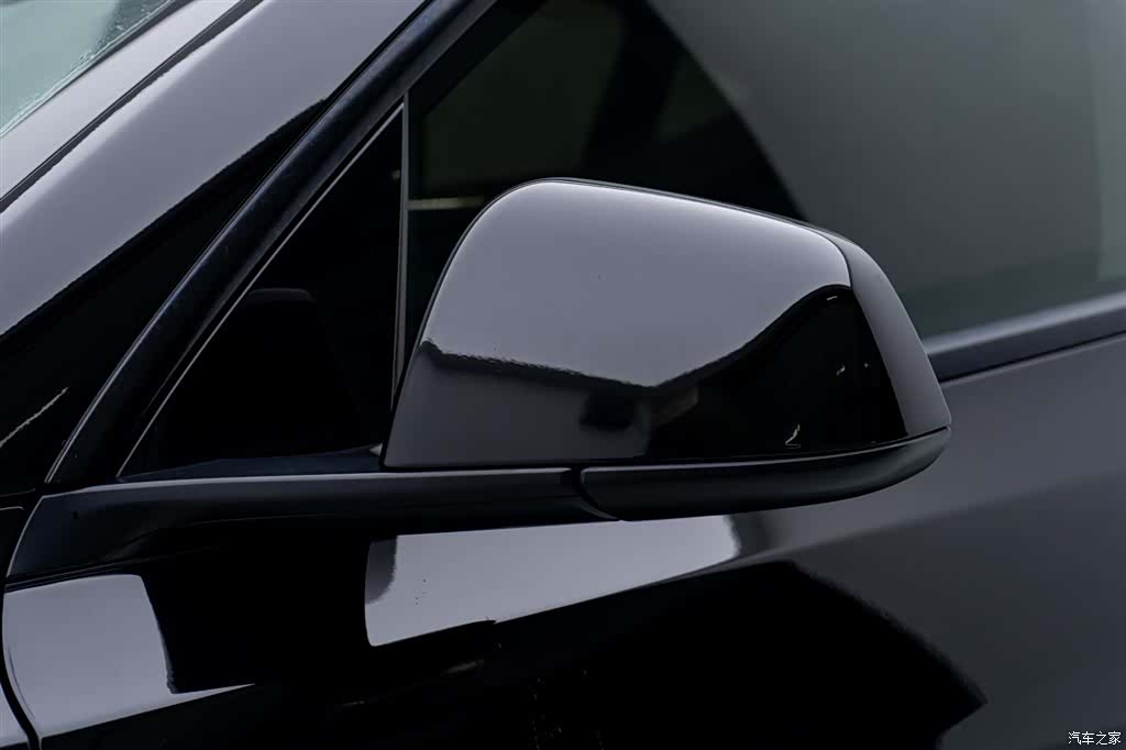 Tesla Model Y, 2022 10