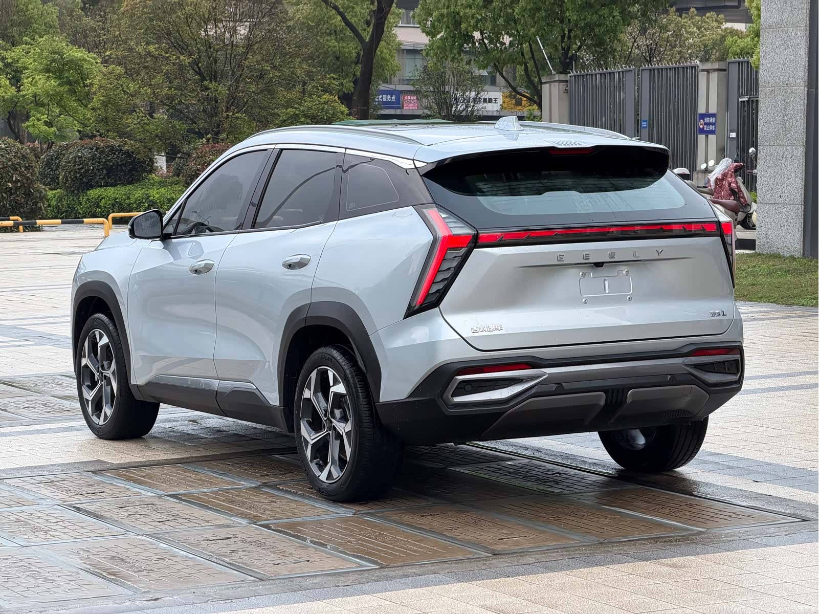 Geely Boyue, 2024 9