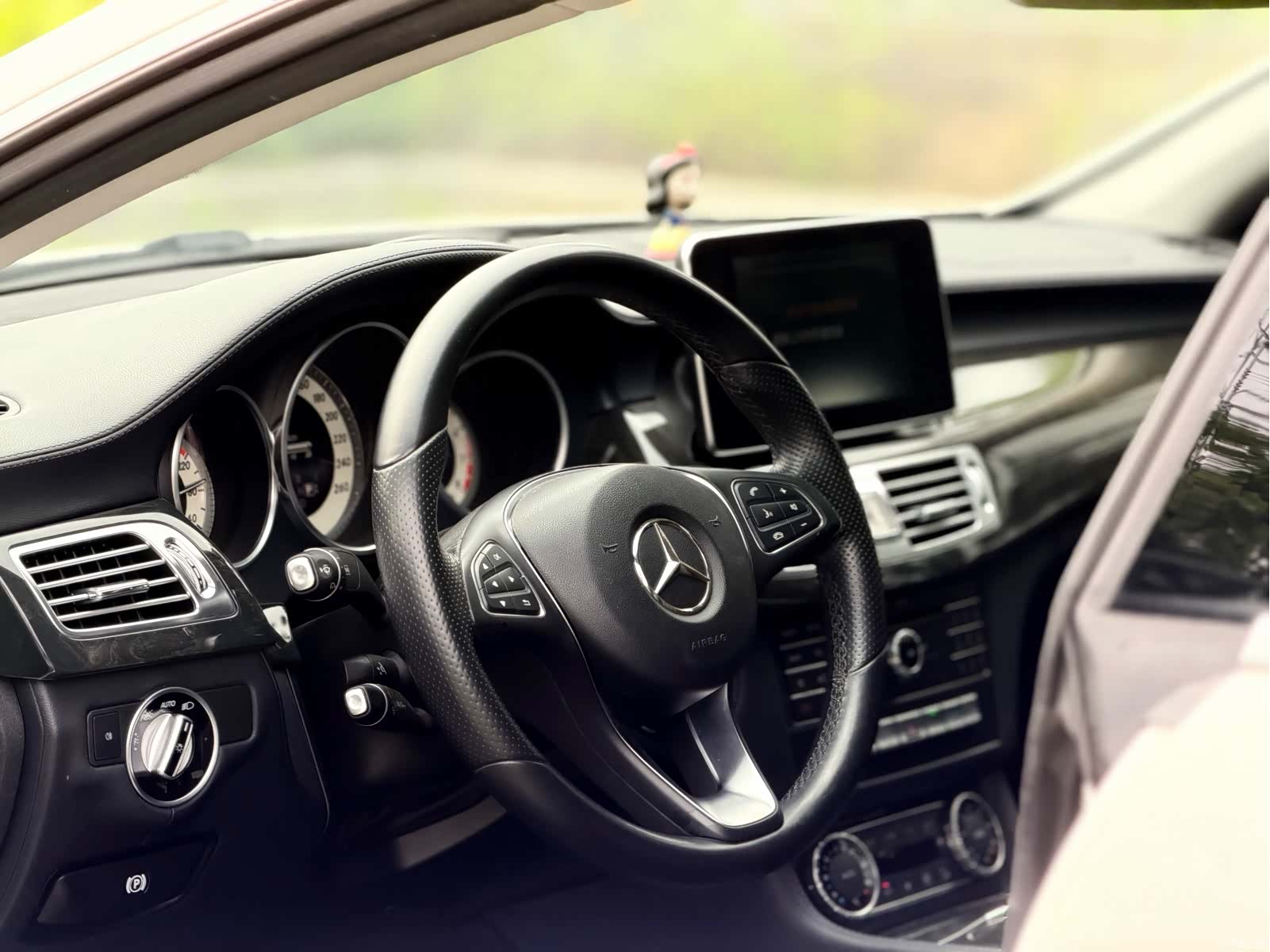 Mercedes-Benz CLS, 2015 4