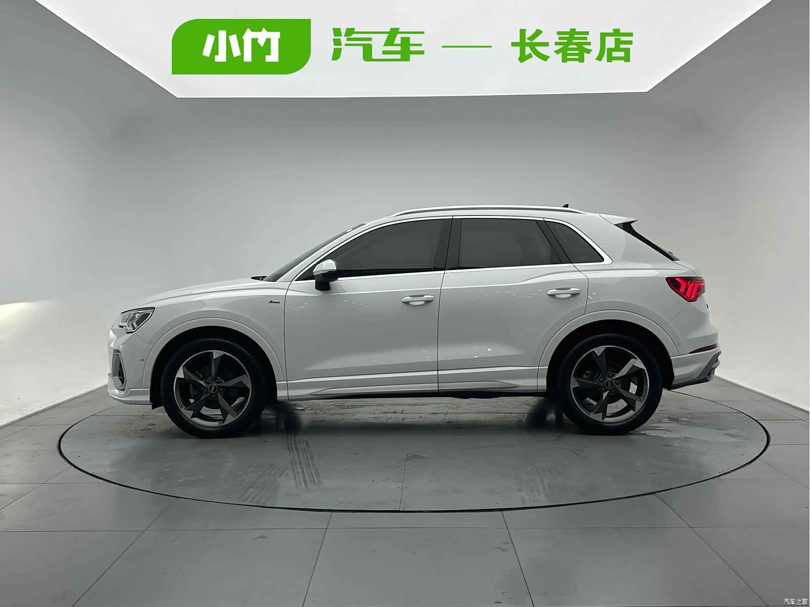 Audi Q3, 2022 3