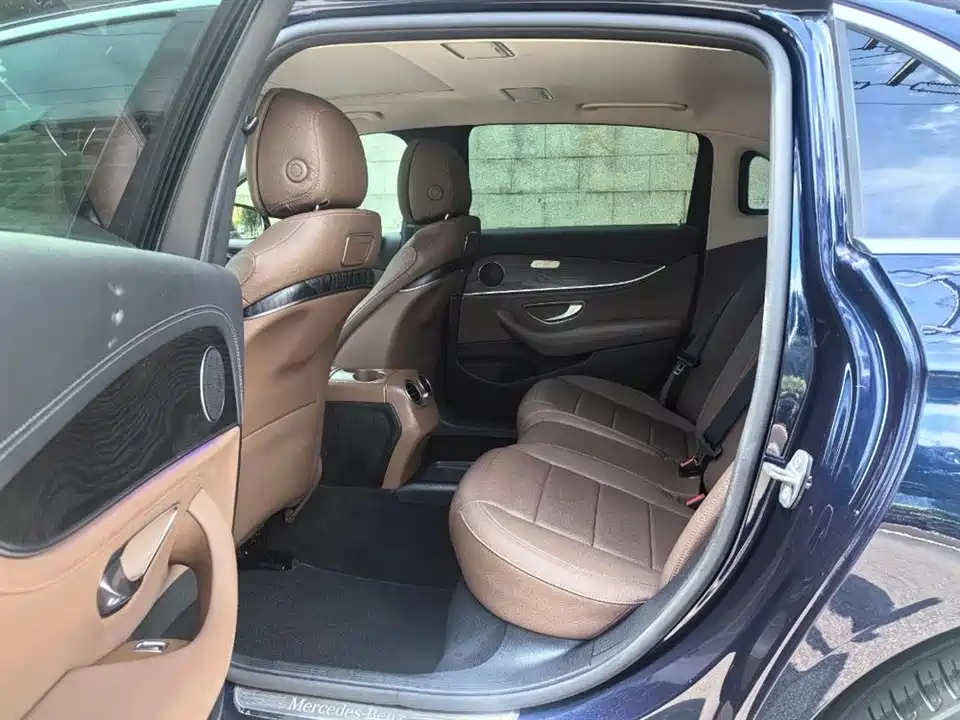 Mercedes-Benz E-class Mercedes-Benz E-class