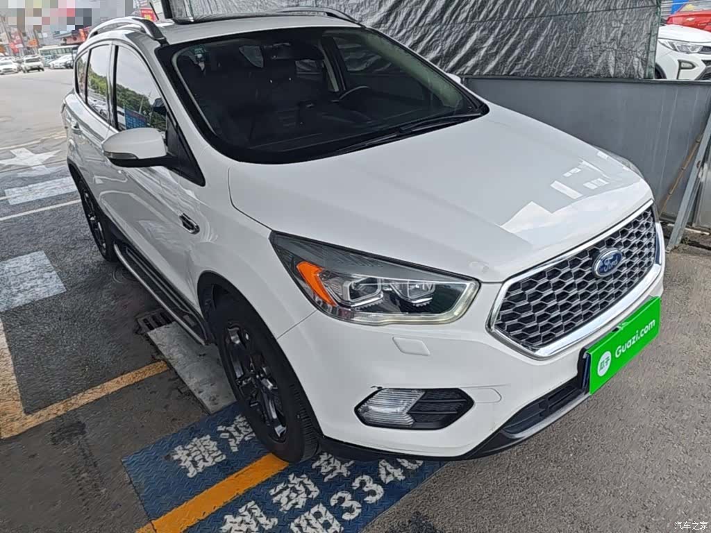 Ford Kuga, 2019 4